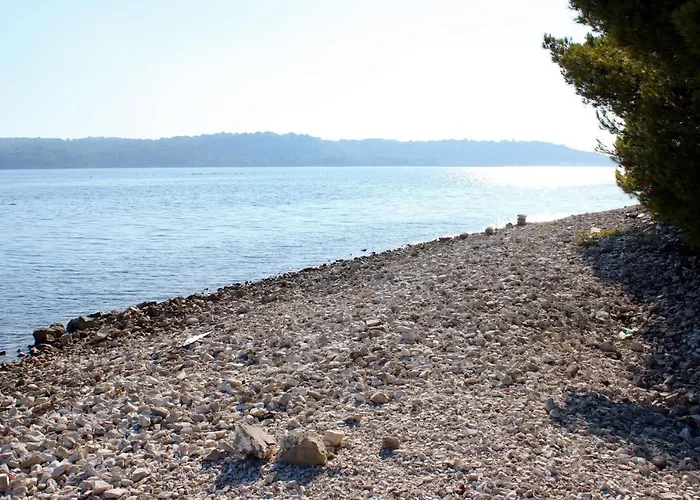 Apartment With A Parking Space - 15678 Pula